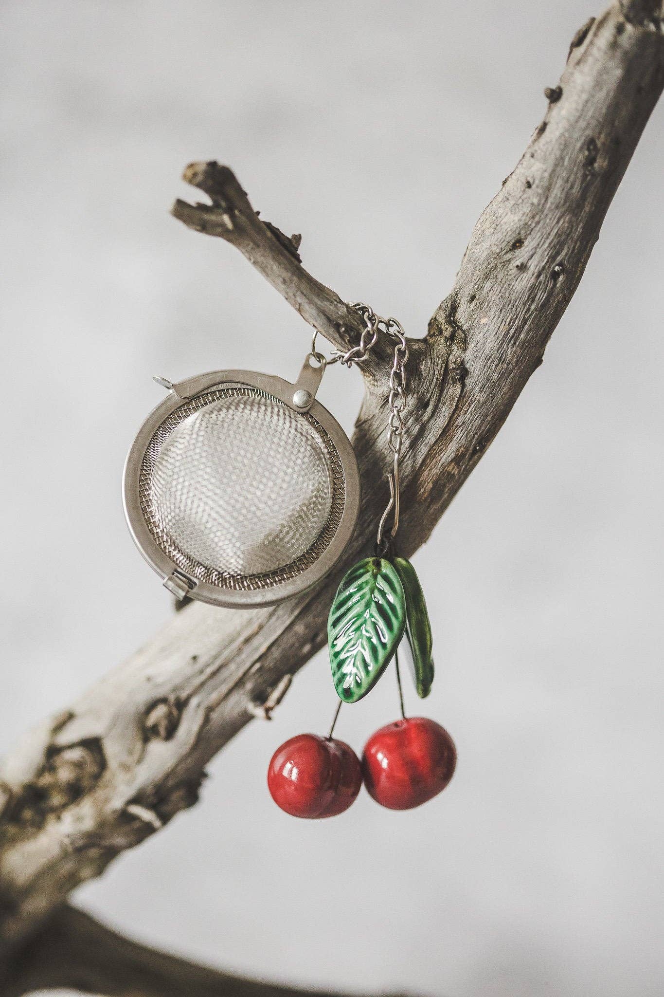 Håndlavet teæg med keramisk kirsebær 🍒