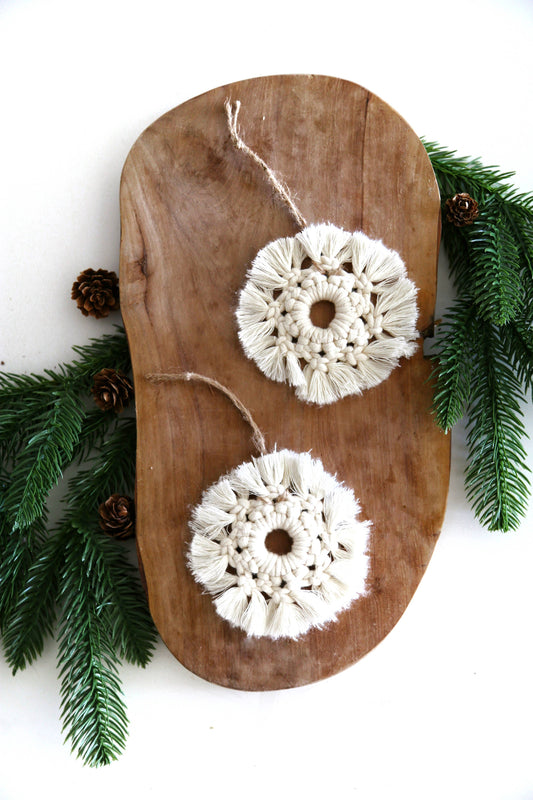 Macrame snefnug – håndlavet julepynt i boho-stil