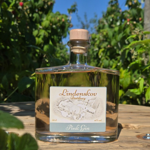 Pink gin