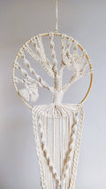 Håndlavet drømmefanger med Livets Træ – et symbol på rødder, styrke og forbindelser