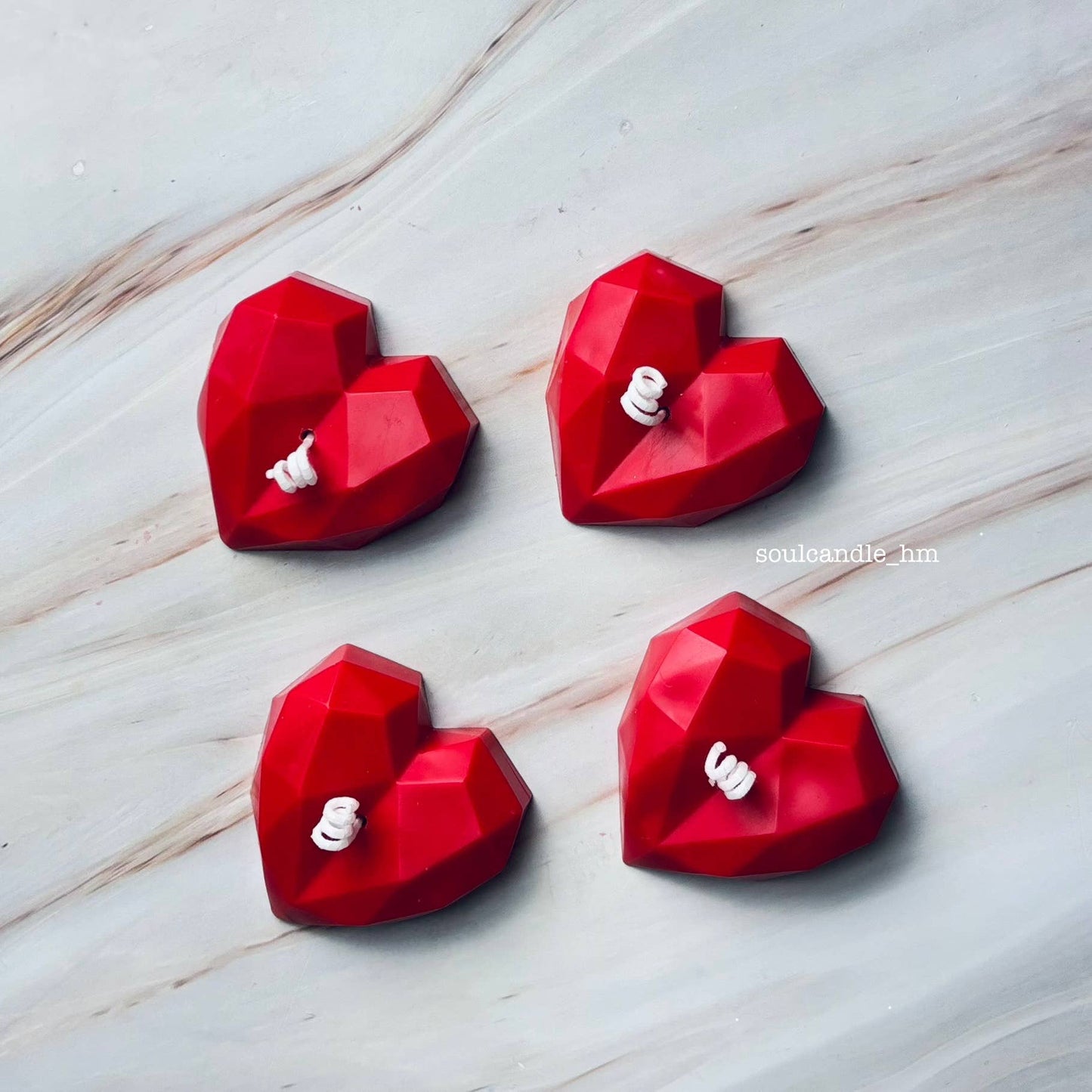 Rødt Hjerte Lys – Håndlavet sojalys med 3D-effekt