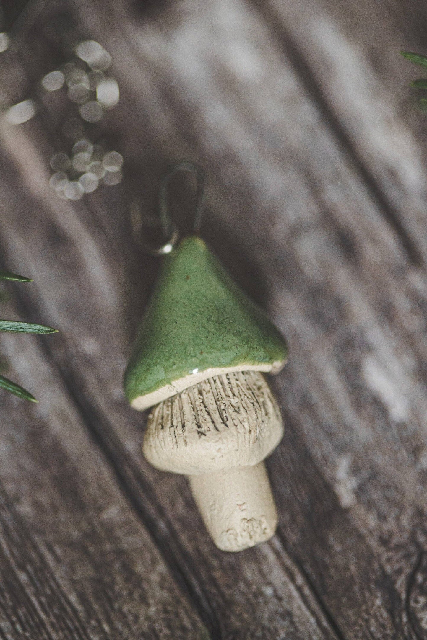 Håndlavet teæg med keramisk grøn svamp 🍄‍🟫