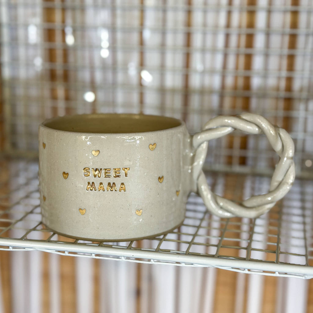Sweet Mama – håndlavet keramisk krus / kop med guldhjerter