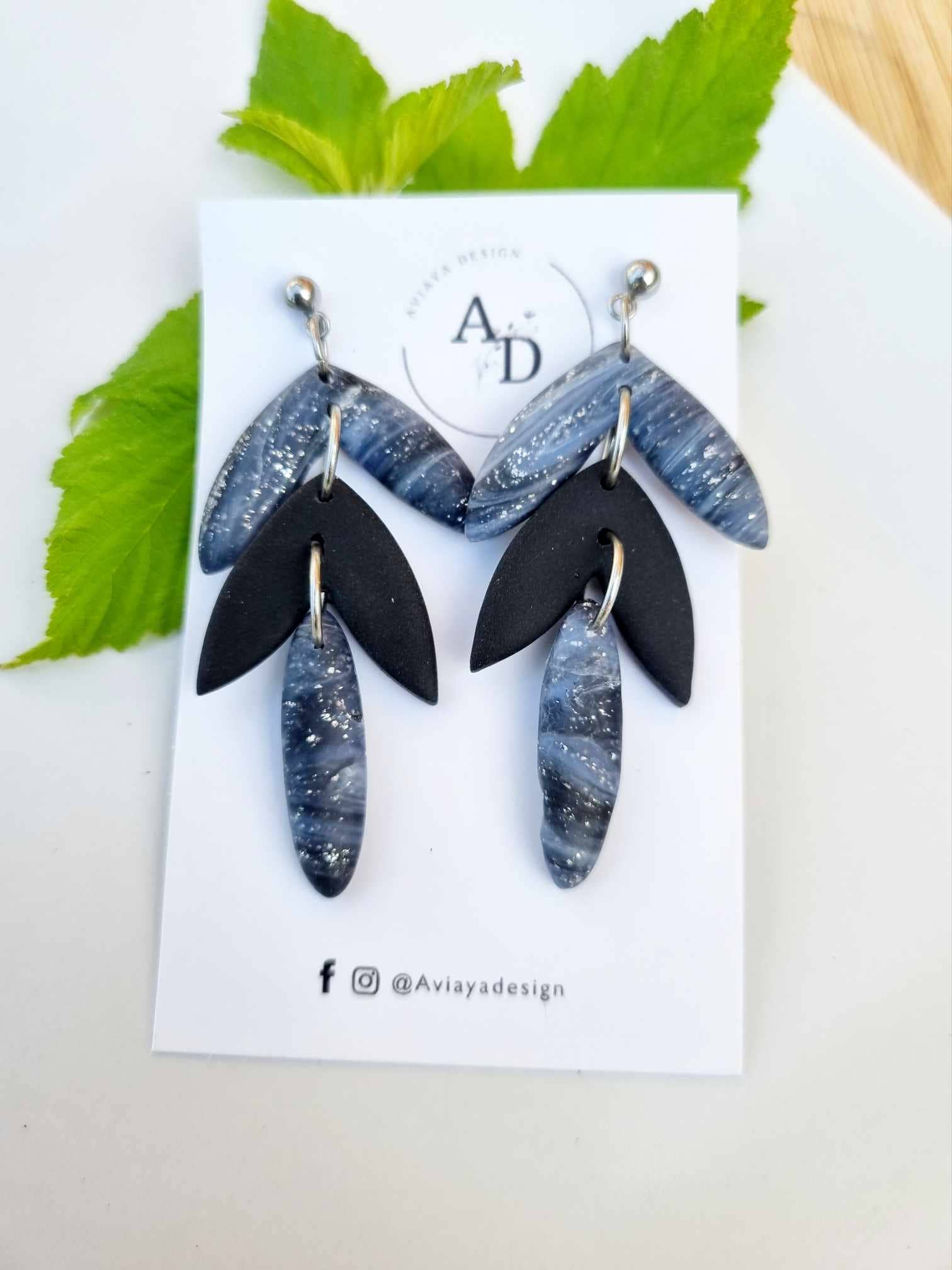 Blad sølv/grå - ørestikker