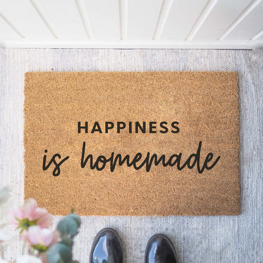 Kokosmåtter “Happiness is homemade” – en varm velkomst med hjemlig ro