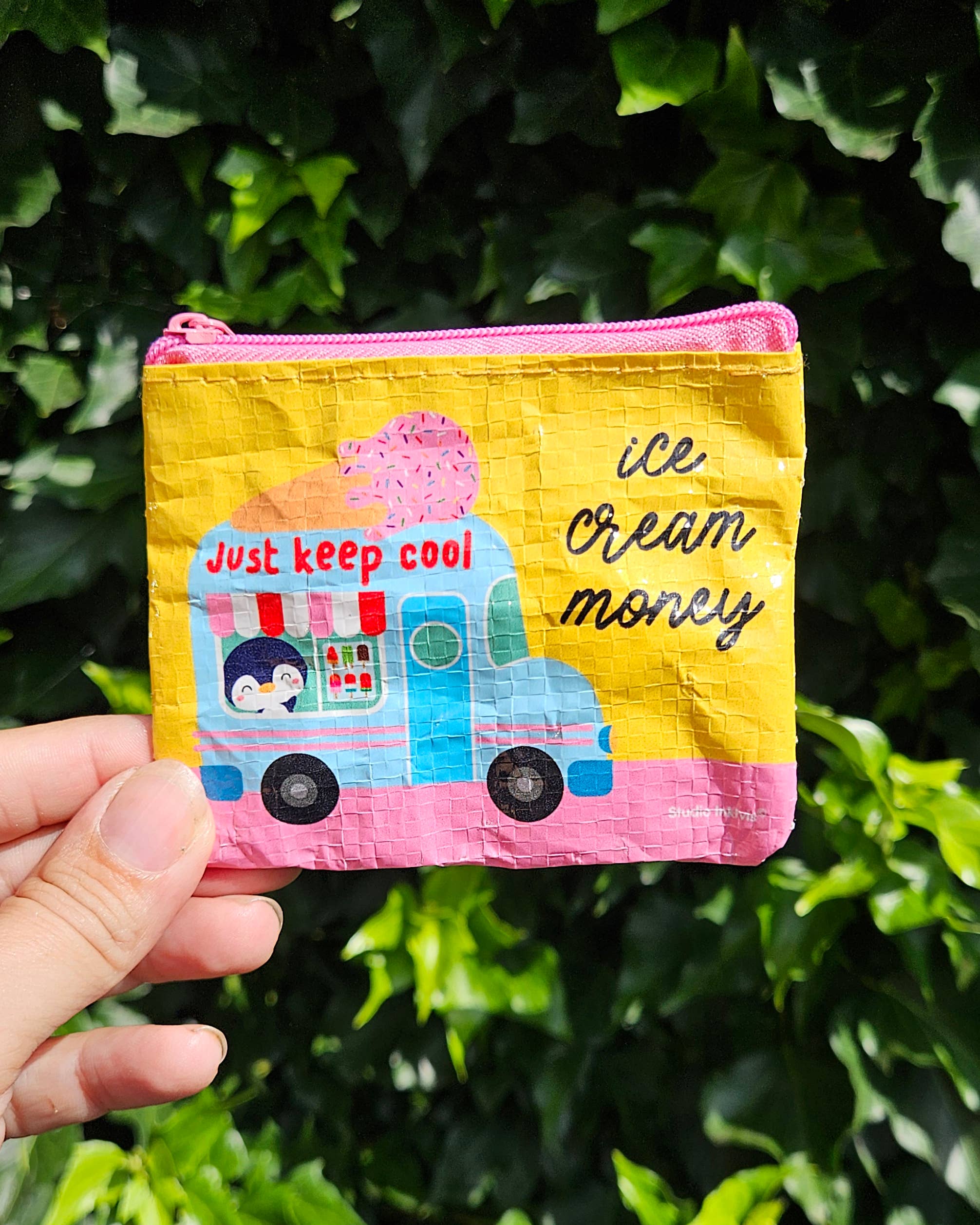 Mini pung “Ice Cream Money” – farverig møntpung i genbrugsplast