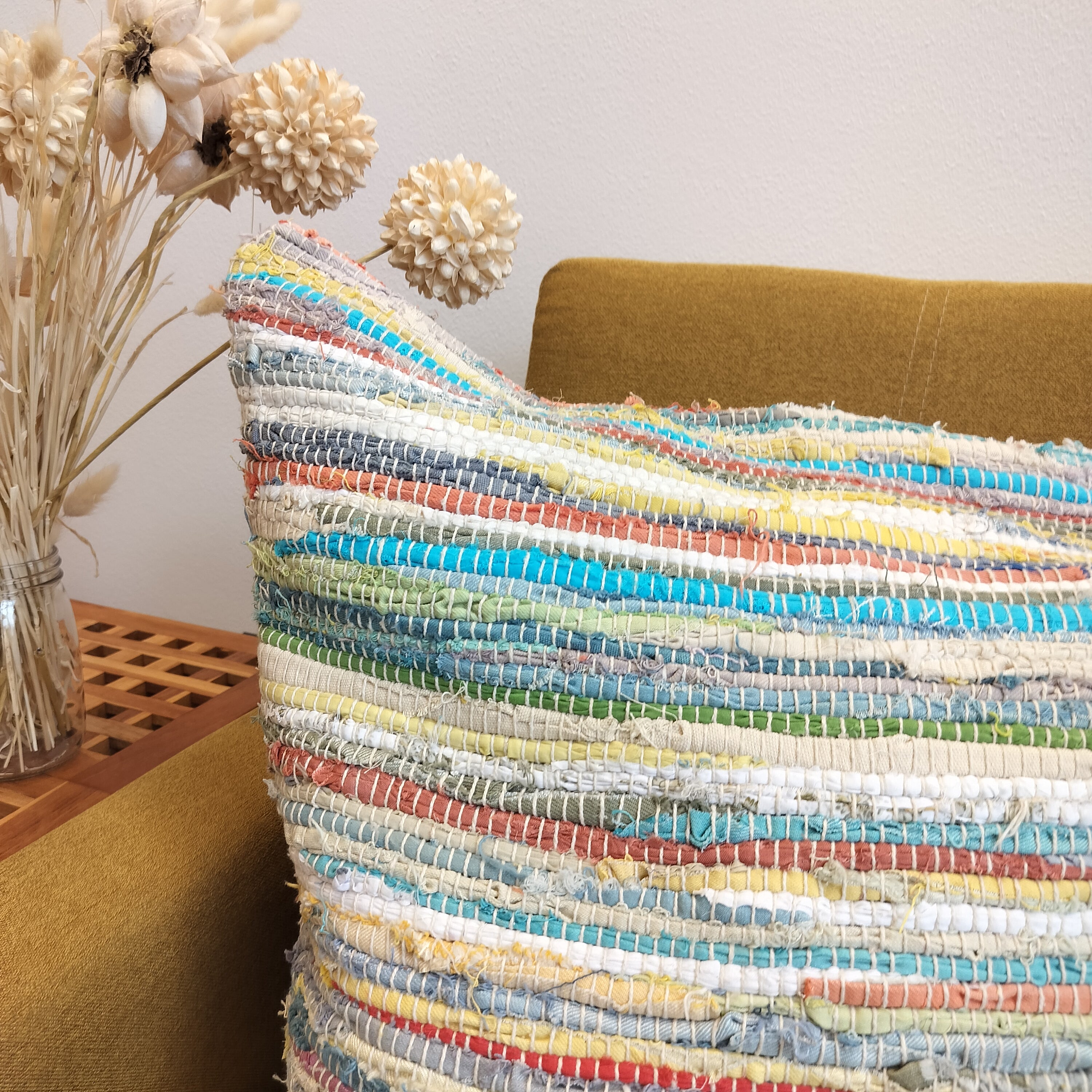 Pudebetræk 60x60 – håndvævet i genbrugsbomuld | Multifarvet