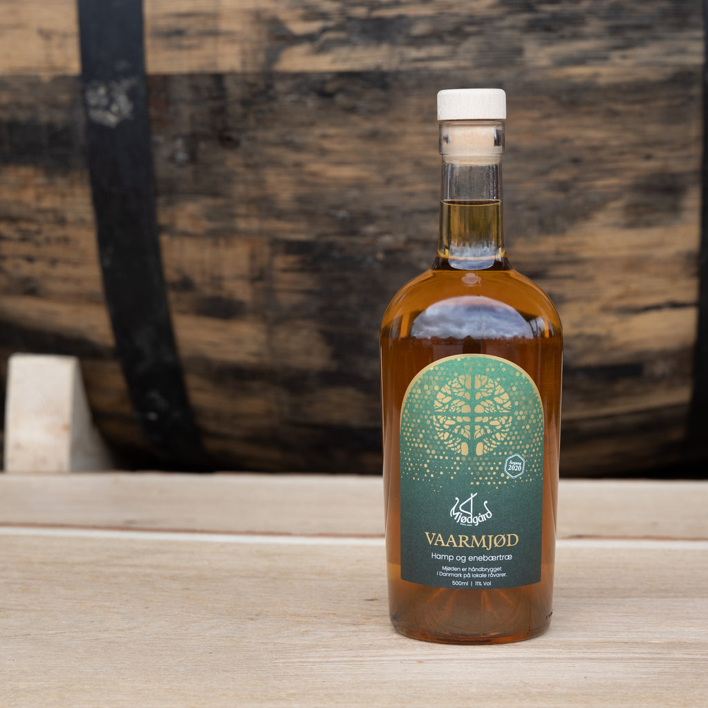 Vårmjød – med hamp og enebærtræ